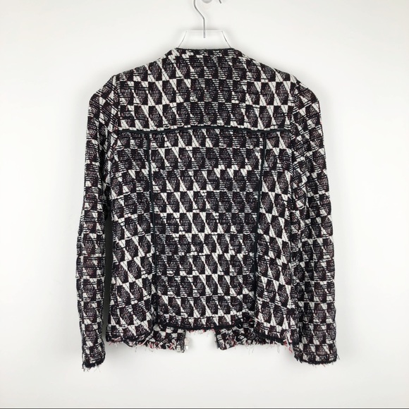 I R O - Picture 8 of 16